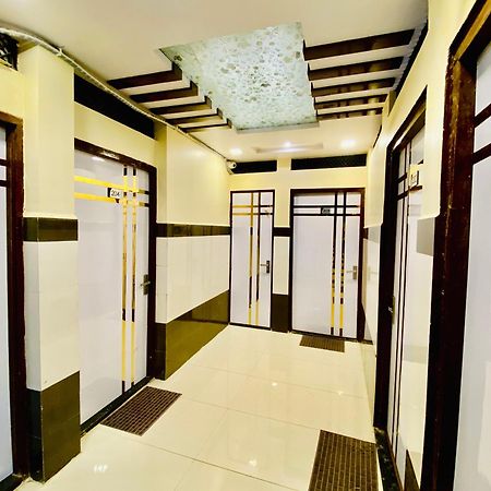 Hotel Mark Ujjain Buitenkant foto